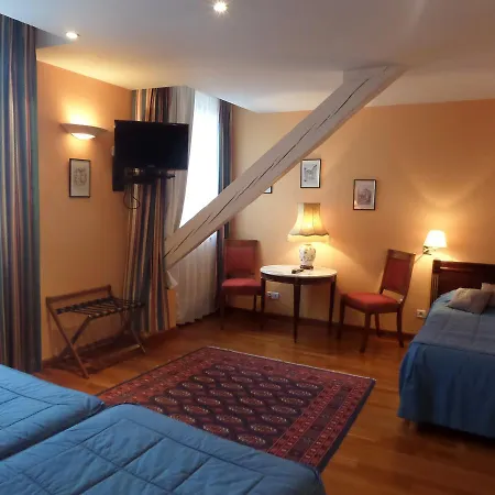 Restaurant Chez Henriette Отель 3*